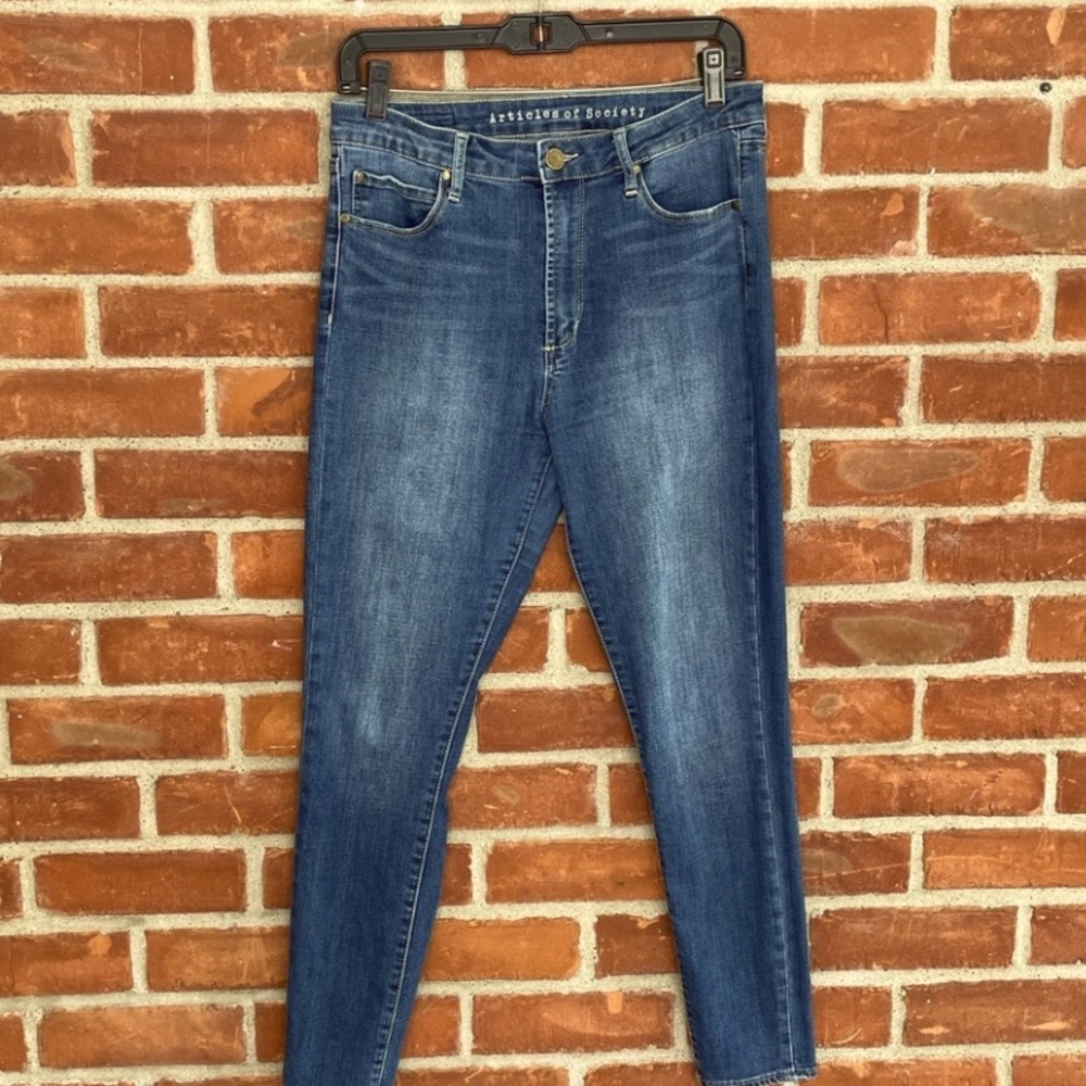 Articles of society, straight tapered  leg jeans, blue size 30